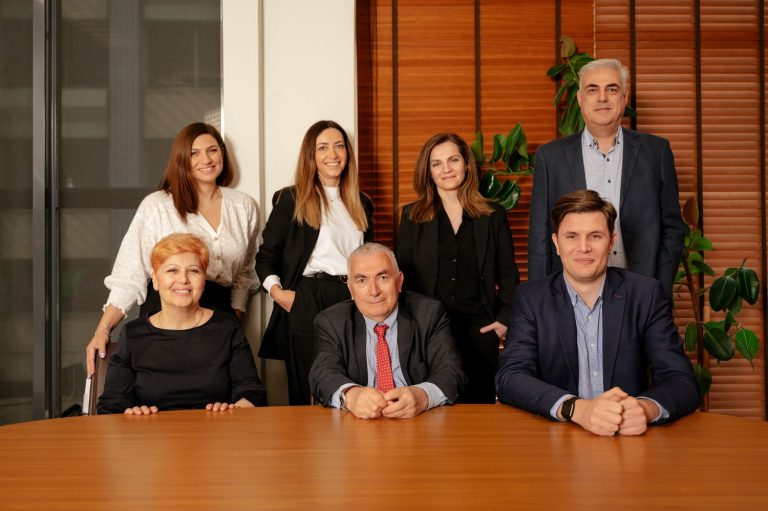 Η ομάδα της ΙΑΣΩΝ Α.Ε.